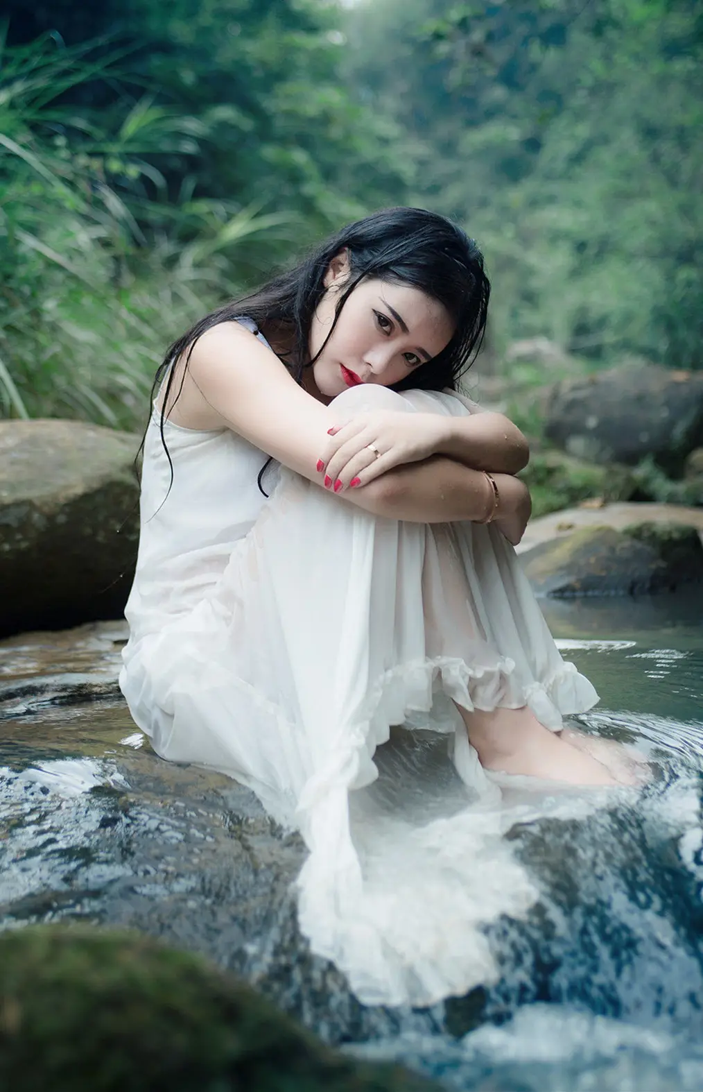 安吉郑州高端私人伴游小野梨子