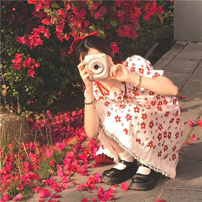 安吉伴游女生飞傲松的资料